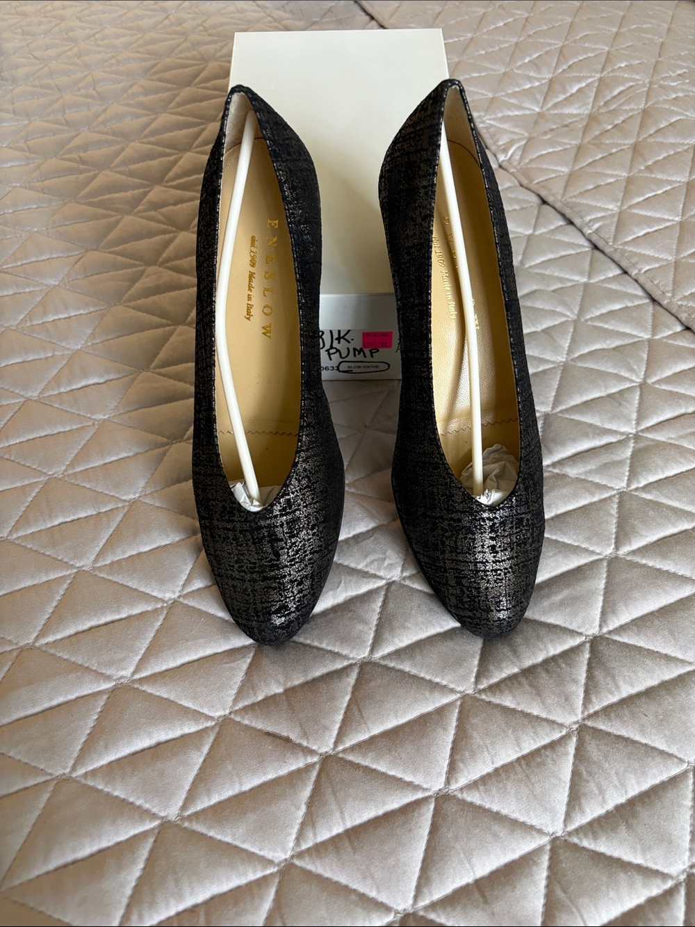 Elegant Black Textured Pointed-Toe Heels